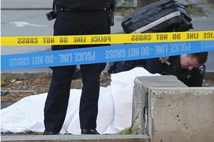 Tổng thống Trump siết chặt nhập cư sau khủng bố