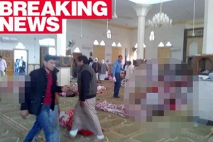 Đánh bom, xả súng Ai Cập: Số người chết tăng lên 235 