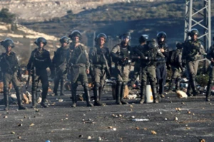 Vụ Jerusalem: Israel bắn đạn thật vào dân Palestine