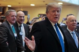 Tổng thống Trump: Sẽ cân nhắc tham gia lại TPP