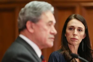 New Zealand nói không tìm thấy điệp viên Nga nào