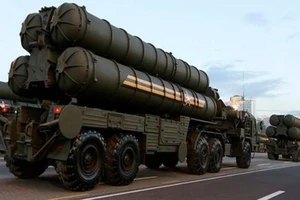 Đồng minh Mỹ quay sang mua vũ khí Nga như thế nào? ​