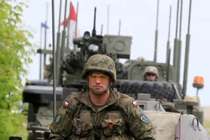 NATO tuyên bố không muốn đối đầu Nga