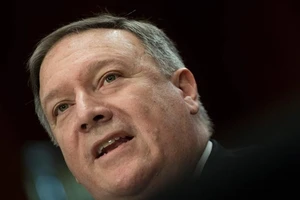 Ông Mike Pompeo chính thức nhậm chức ngoại trưởng Mỹ