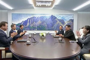 Hai ông Moon, Kim ra tuyên bố ngắn trước cuộc gặp thượng đỉnh