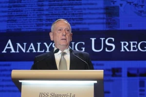 Đối thoại Shangri-La: Mỹ tố cáo Trung Quốc đe dọa ở biển Đông