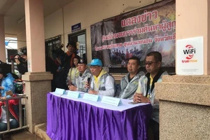 Vụ đội bóng Thái: 5 người còn lại sắp được19 thợ lặn đưa ra