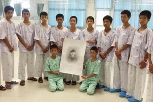 Tối nay đội bóng nhí Thái Lan sẽ xuất viện, họp báo