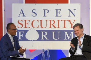 CIA, FBI: TQ muốn chiến tranh lạnh tiến tới thay thế Mỹ