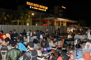 82 người chết vì động đất tối qua ở Indonesia