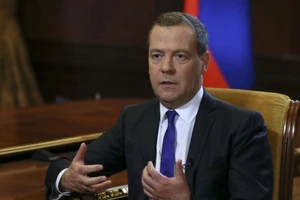 Thủ tướng Nga Medvedev cảnh cáo chiến tranh kinh tế với Mỹ
