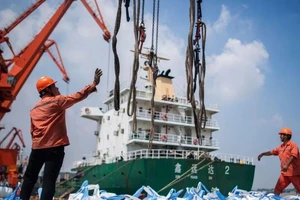 Mỹ-Trung đàm phán giữa cuộc chiến nhưng không kết quả