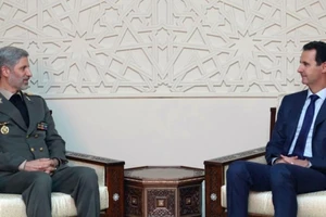 Bộ trưởng Quốc phòng Iran sang Syria gặp ông Assad