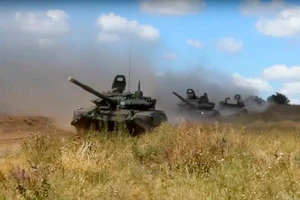 Chùm ảnh Nga tập trận lớn nhất lịch sử