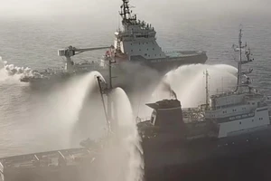 Tàu chiến Nga phô diễn sức mạnh trong tập trận Vostok 2018