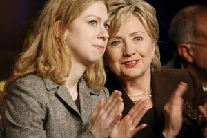 Con gái bà Clinton có thể tham gia chính trường