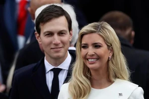 Vợ chồng Ivanka Trump sẽ bị điều tra dùng email riêng làm việc