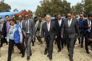 Nhiều nước rút quân, sơ tán nhân sự khỏi Libya