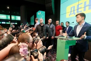 Ông Zelenskiy thề chấm dứt xung đột ở miền đông Ukraine