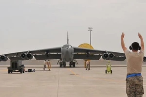 Mỹ đưa 4 máy bay ném bom B-52 đến Qatar phòng Iran tấn công