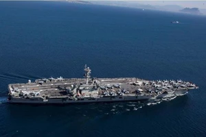 Iran dọa đánh phủ đầu, phá hủy tàu sân bay Mỹ với 1 tên lửa