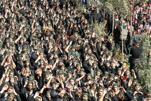 Hezbollah dọa hủy diệt lực lượng Mỹ nếu đánh Iran
