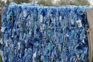 Indonesia chuyển trả 5 container... rác qua lại Mỹ