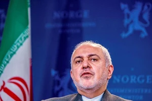 Ngoại trưởng Iran bất ngờ đến nơi ông Trump tham gia G7