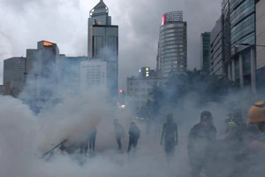 Tân Hoa xã nói gì về 'cách mạng màu' Hong Kong?