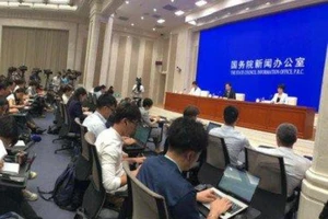 Trung Quốc họp báo, đặt ra ba điều cần làm cho Hong Kong