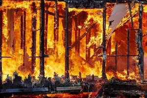 Cháy trường nội trú, 30 học sinh và 2 giáo viên thiệt mạng