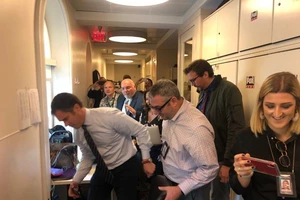 Rượt đuổi truy bắt chuột trong Nhà Trắng