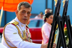 Vua Thái Lan sa thải thêm 4 nhân vật trong hoàng cung