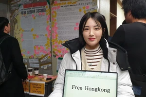 Sinh viên Trung Quốc và Hàn Quốc xung đột vì Hong Kong