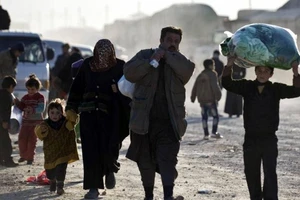 Người tị nạn Syria hướng về biên giới với Thổ Nhĩ Kỳ. Ảnh: INFOMIGRANTS