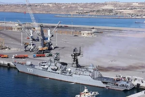 Tàu khu trục Yaroslav Mudry của Nga tham gia cuộc tập trận. Ảnh: RIA NOVOSTI