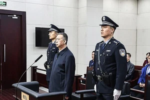 Ông Mạnh Hoành Vĩ bị tuyên án 13 năm rưỡi tù ngày 21-1. Ảnh: AFP