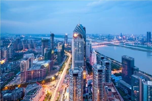 Thâm Quyến cho phép nhà chức trách trưng dụng tài sản tư để chống dịch Corona. Ảnh: SHUTTERSTOCK