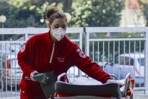 Ý: Một người chết vì COVID-19, số ca nhiễm tăng gấp 5 một ngày