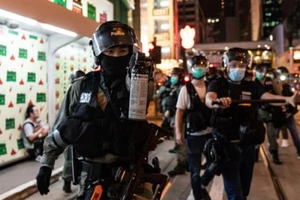 Cảnh sát chống bạo động Hong Kong. Ảnh: Anthony Kwan/GETTY IMAGES 
