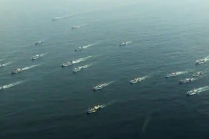 Trung Quốc tung trái phép tàu cá ra Trường Sa, Hoàng Sa