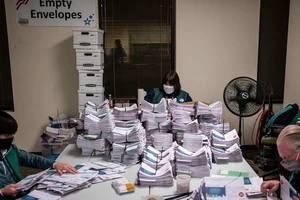 Ông Trump vượt lên ấn tượng ở nhiều bang quan trọng