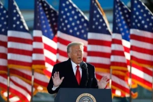 Ông Biden đã ‘đả thông tư tưởng’ chuyện luận tội ông Trump