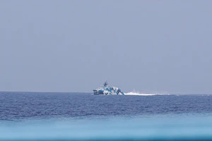 Philippines:Tàu chiến, tàu dân quân biển TQ tỏa khắp Trường Sa