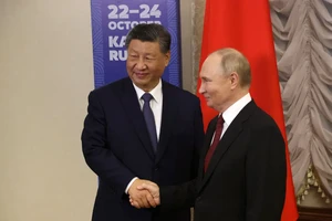 Ông Putin tiếp ông Tập bên lề thượng đỉnh BRICS