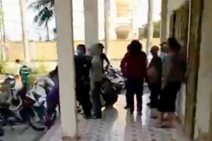 Hàng trăm người vây nhà chủ hụi ở Hải Phòng đòi tiền