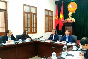 Phong tỏa 2 khu dân cư có người tiếp xúc bệnh nhân COVID-19