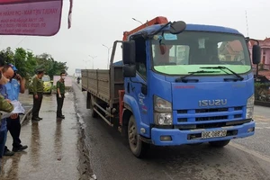 Xe tải phải có giấy xác nhận mới được ra vào Hải Phòng