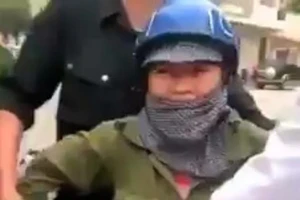 Xử lý cán bộ phường thóa mạ, ra lệnh bắt giữ người bán rau