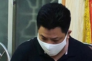 Thuê cả ê kíp làm đám cưới giả rồi lừa gần 20 tỉ đồng